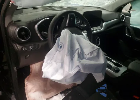 2025 Chevrolet Blazer 2Lt z USA, uszkodzony, nr VIN 3GNKBHR45SS233639